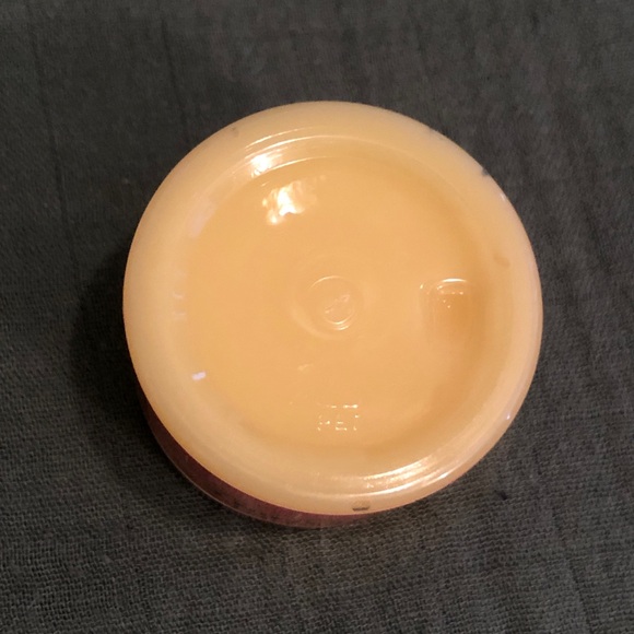 Turmeric & Vitamin C Firming Cream - Picture 5 of 7